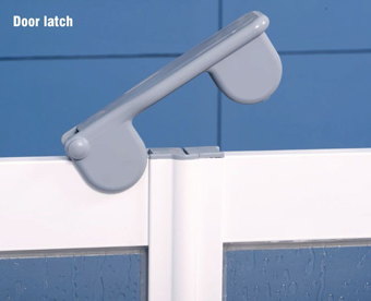 Contour showers half height doors - door latch image