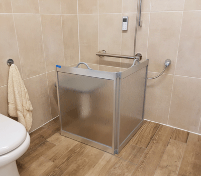 The CS4 folding carer screen is also available in a luxe silver finish to complement any modern easy access bathroom